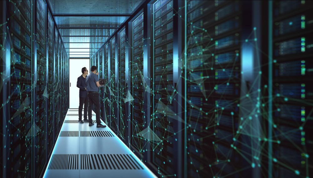 It,Engineers,And,Technician,Discussing,Technical,Problem,In,Server,Room